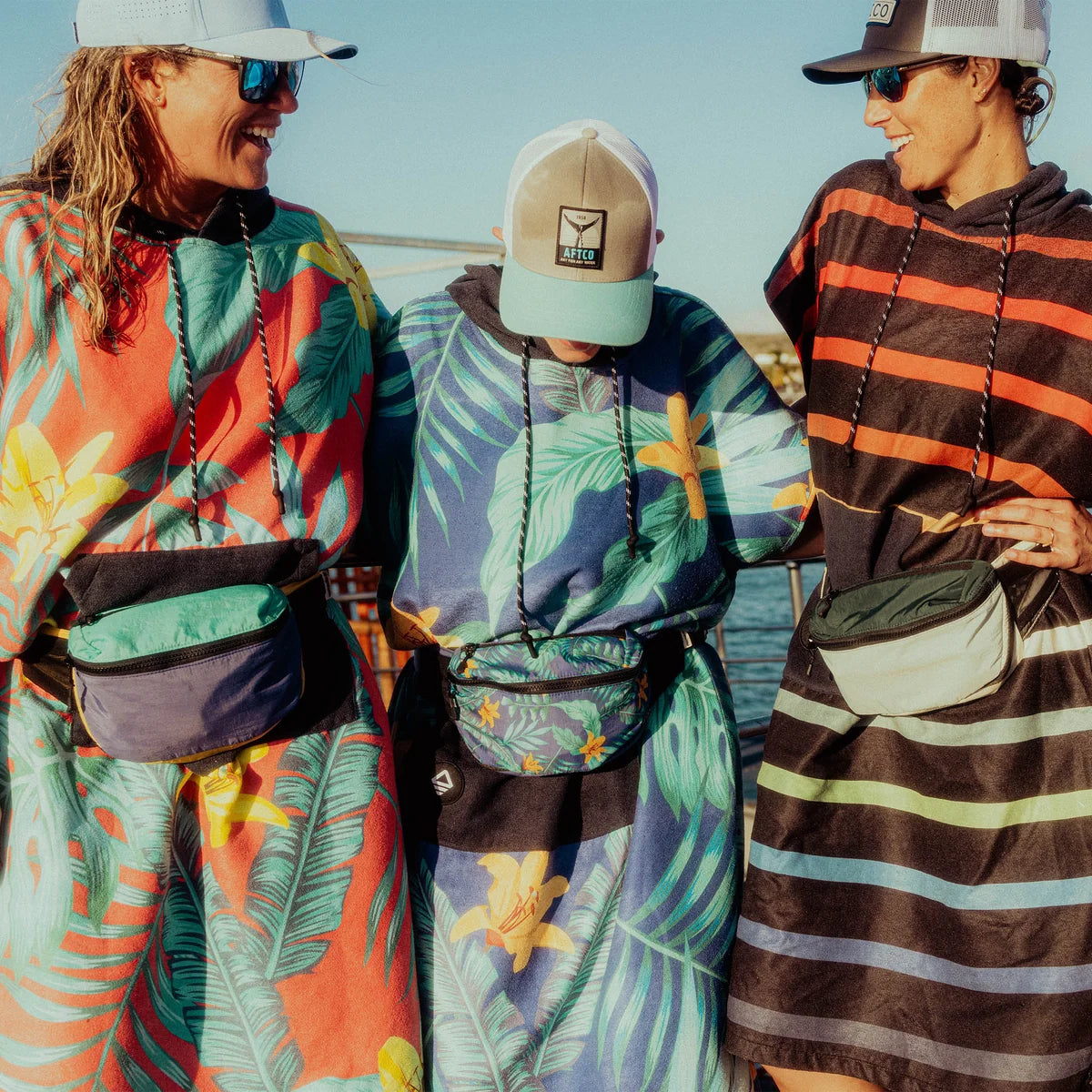 Changing Poncho: Palms Dusk